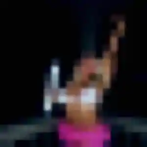 Ilona, femme de 33 ans propose plan cul à Louzy