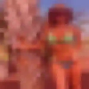 Photo de Axelle à Marat (28 ans) - plan cul gratuit