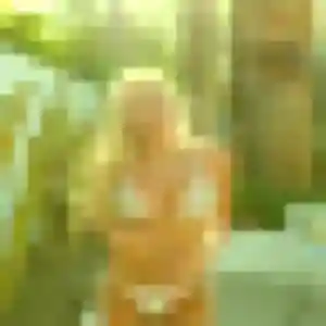 Axelle, 43 ans, en ligne à Marçay pour une rencontre coquine