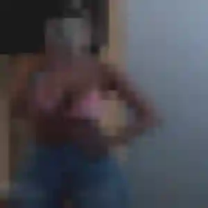Clotilde, 22 ans, disponible à Marœuil pour une rencontre coquine