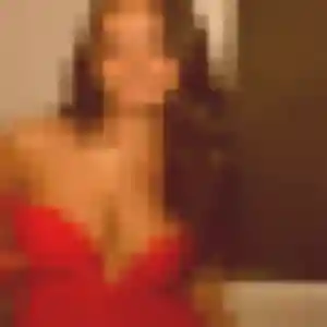 Contacte Romina, 28 ans à Marsac-sur-Don en t'inscrivant