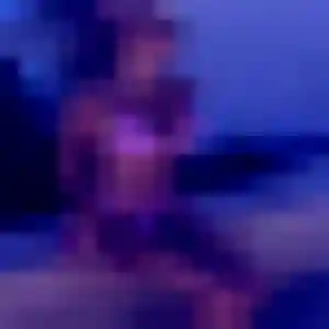 Chloe de Marthod, 28 ans - plan cul sans prise de tête