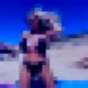 Delphine, 32 ans, connectée à Maubec pour une rencontre coquine