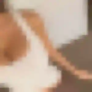 Charmante Alix, 24 ans à Meaux - la contacter