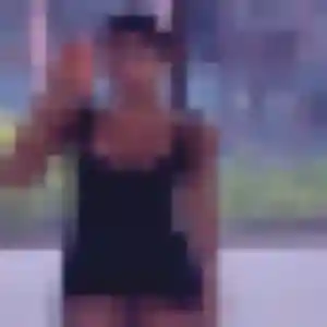 Blanche, 22 ans, dispo pour plan cul à Melrand