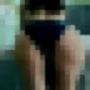Irene, 24 ans, connectée à Menomblet pour une rencontre coquine