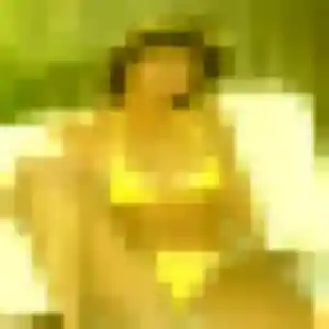 Giulia de Mens, 26 ans - plan cul discret