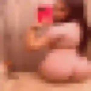 Rencontre Nicole, 26 ans à Méré en privé