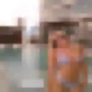 Blanche, 31 ans, en ligne à Merlines pour une rencontre coquine
