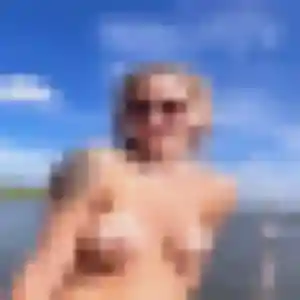 Photo de Marie-Cecile à Mondeville (44 ans) - plan cul anonyme