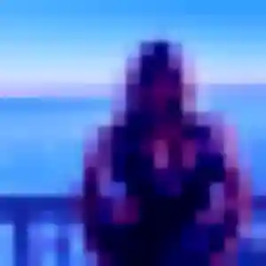 Kenza, 44 ans, en ligne à Monnaie pour une rencontre coquine