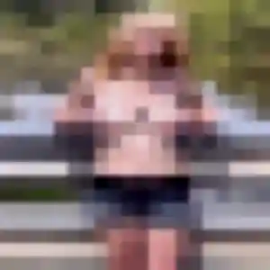 Helene (24 ans) à Monnières propose une rencontre maintenant
