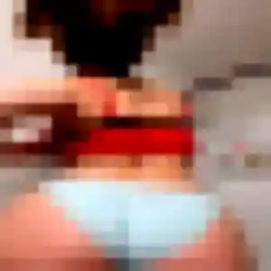 Rym, fille de 23 ans veut plan cul à Montardon