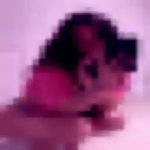 Lena (33 ans) à Montigny-aux-Amognes cherche un plan cul maintenant