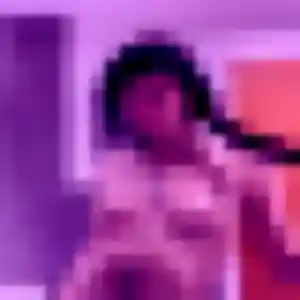 Romane, 27 ans, connectée à Montrottier pour une rencontre coquine