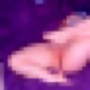 Flore, 32 ans, en ligne à Mulsanne pour une rencontre coquine