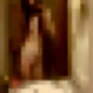 Agathe, 42 ans, connectée à Neuville-sur-Oise pour une rencontre coquine