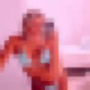 Contacte Martine, 24 ans à Neuville-sur-Sarthe en privé