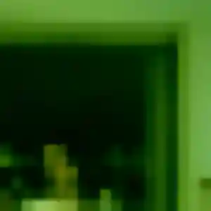 Charmante Laura, 34 ans à Névian - la contacter