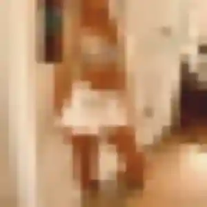 Rejoins Alice, 35 ans à Noailles en privé