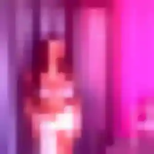 Chloe, 32 ans, en ligne à Orly-sur-Morin pour une rencontre coquine