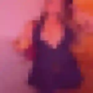Nora de Ossun, 32 ans - plan cul discret