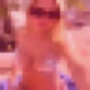 Sabine, 25 ans, connectée à Pajay pour un plan cul