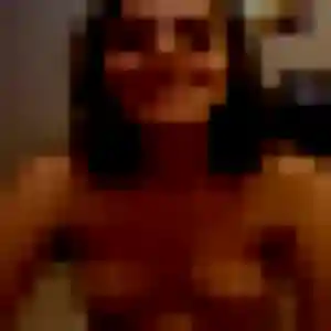 Chiara, 42 ans, en ligne à Pfulgriesheim pour un plan cul