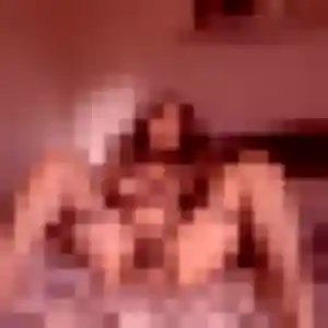 Contacte Azalee, 39 ans à Ploeren en privé