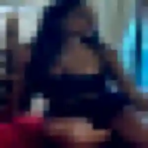 Ameline, 36 ans, disponible à Plouénan pour une rencontre coquine