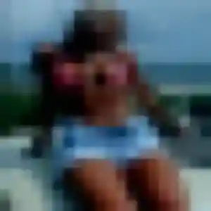 Belle Olympe, 27 ans à Pluvigner - voir sa photo