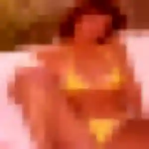 Sylviane, 22 ans, connectée à Pont-de-Poitte pour un plan cul