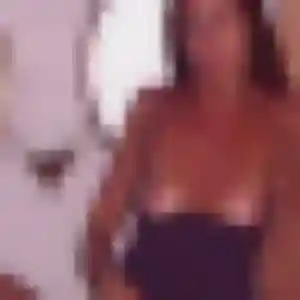 Sexy Lilou, 23 ans à Preignan - voir sa photo