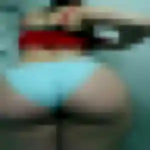 Hermine, 40 ans, en ligne à Provin pour une rencontre coquine