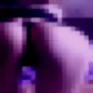 Elodie, 32 ans, disponible à Prunay-le-Gillon pour un plan cul