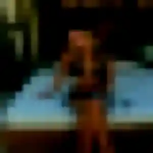 Emmanuelle, 34 ans, dispo pour plan cul à Raveau