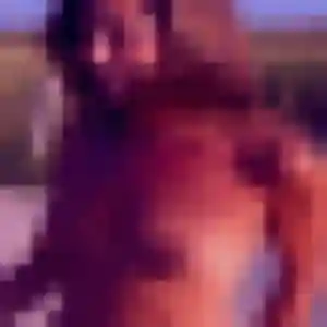 Sexy Sara, 29 ans à Réville - découvrir son profil