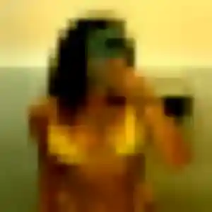 plan cul à Rigny : profil de Leontine, 35 ans - inscription gratuite