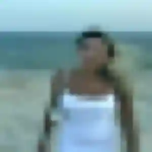 Découvre Flore, 28 ans à Rimaucourt en privé