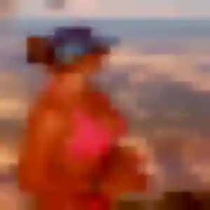 Photo de Brune à Rivière (34 ans) - plan cul anonyme