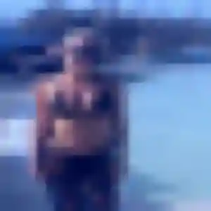 Découvre Cecile, 31 ans à Rocheville en privé