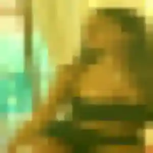 Lamia, fille de 25 ans propose plan cul à Rom