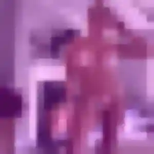 Belle Germaine, 38 ans à Roncey - voir sa photo