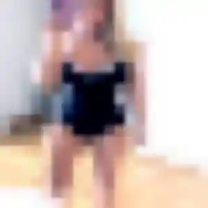 Bianca, 25 ans, en ligne à Rosières pour un plan cul