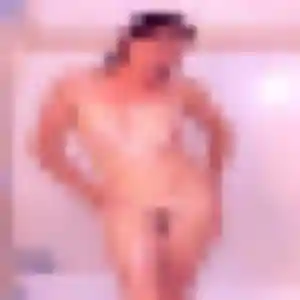 Photo de Alicia à Rubrouck (33 ans) - plan cul gratuit