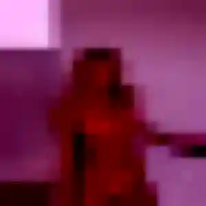 Solene, 30 ans, connectée à Sain-Bel pour une rencontre coquine