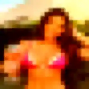 Photo privée de Elvire, 25 ans à Saint-André-et-Appelles - rencontre coquine