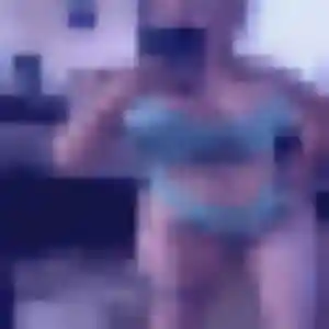 Charmante Anna, 31 ans à Saint-Aubin-d'Écrosville - la contacter