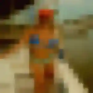 Cyrielle, 26 ans, connectée à Saint-Aubin-de-Locquenay pour un plan cul