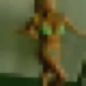 Samantha, 28 ans, en ligne à Saint-Aubin-du-Cormier pour une rencontre coquine